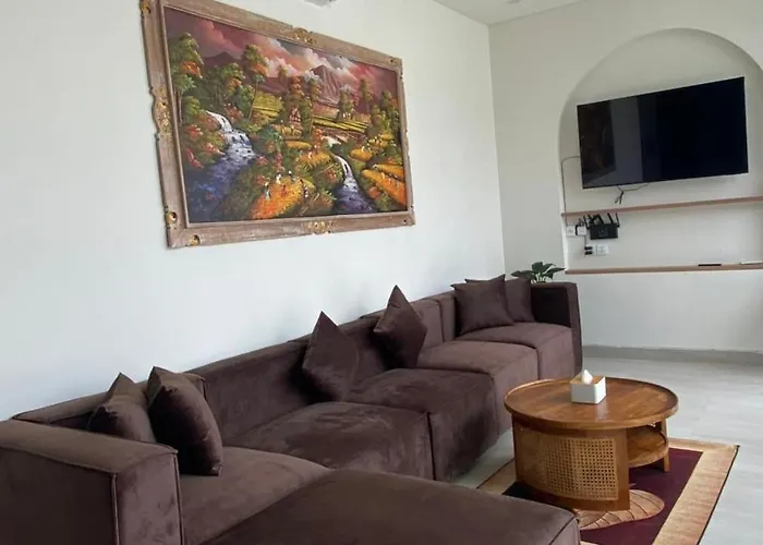 Narayuka Private Семиньяк
